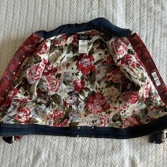 Authentic D&G Dolce and Gabbana Denim Jacket with Floral Lining Size 42 - Picture 4 of 12